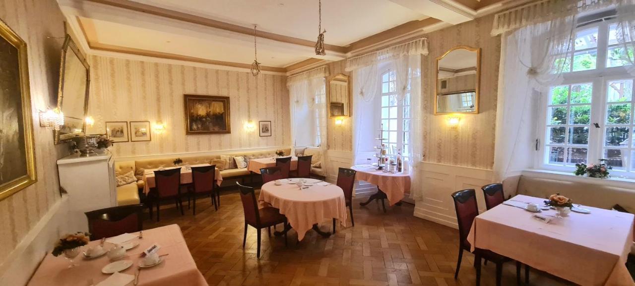 Historisches Hotel Zum Schwan Бад-Карлсгафен Екстер'єр фото